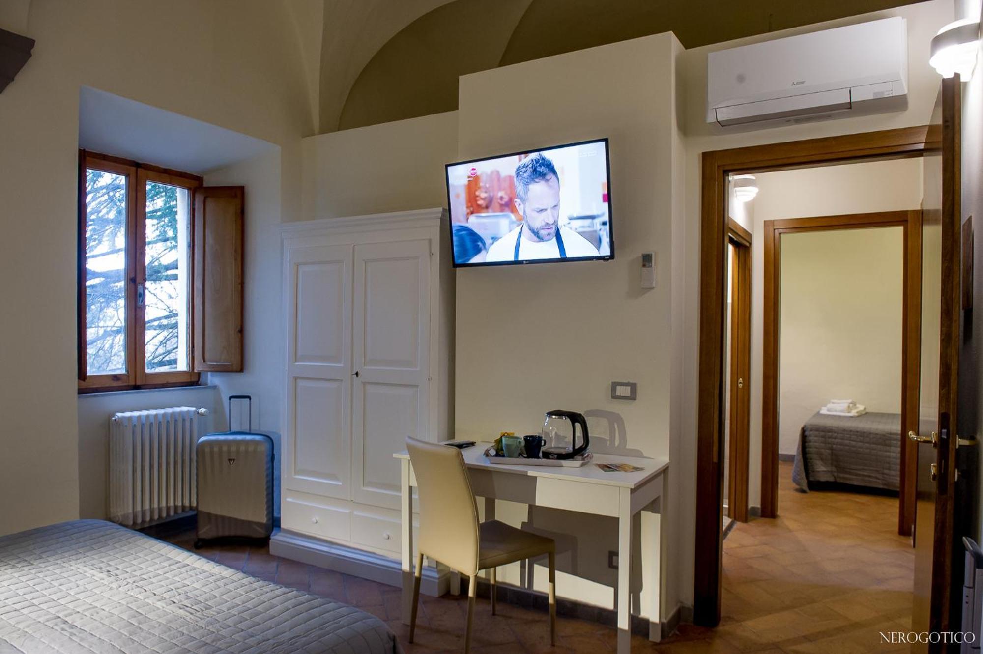 Chiostro Delle Monache Hostel Volterra Esterno foto